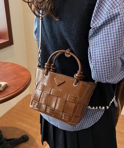 High-End Oil Wax Leather Bucket Bag for Women - 2025 Patchwork Shoulder Crossbody Handbag for Spring and Summer Fashion