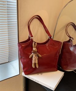 High-End Oil Wax Leather Tote Bag for Women - Large Capacity Shoulder Bag for Spring/Summer 2025, Ideal for Students and Commuting