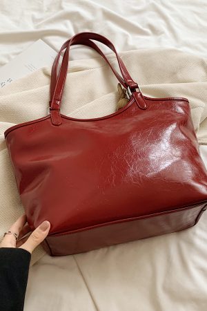 High-End Oil Wax Leather Tote Bag for Women - Large Capacity Shoulder Bag for Spring/Summer 2025, Ideal for Students and Commuting
