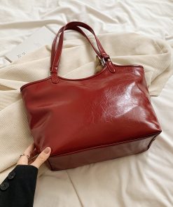High-End Oil Wax Leather Tote Bag for Women - Large Capacity Shoulder Bag for Spring/Summer 2025, Ideal for Students and Commuting