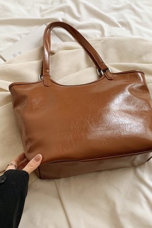 High-End Oil Wax Leather Tote Bag for Women - Large Capacity Shoulder Bag for Spring/Summer 2025, Ideal for Students and Commuting