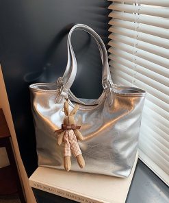 High-End Oil Wax Leather Tote Bag for Women - Large Capacity Shoulder Bag for Spring/Summer 2025, Ideal for Students and Commuting