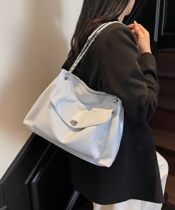 High-End Oil Wax Leather Tote Bag for Women, 2025 Korean Style Fashion Chain Shoulder Crossbody Commuter Bag