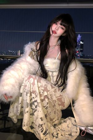 High-End One-Shoulder Bodycon Cami Dress with Venus French Lace for Women - Autumn Winter Fashion