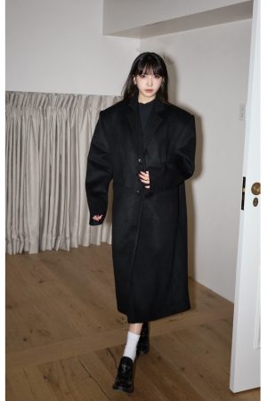 High-End Oversized Wool Double-Faced Coat for Women - Long Luxury Outerwear, Perfect for Winter Fashion