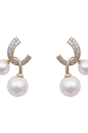 High-End Pearl Stud Earrings - Trendy 2025 Korean Style Light Luxury Design for Women, Internet Celebrity Must-Have