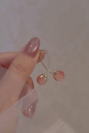 High-End Pink Peach Water Fragrance Earrings for Women, Lily of the Valley Back Hanging Clip-Ons, No Ear Holes, Floral Design