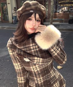 High-End Plaid Wool Coat for Women - Loose Slimming Plush Design for Autumn and Winter Fashion