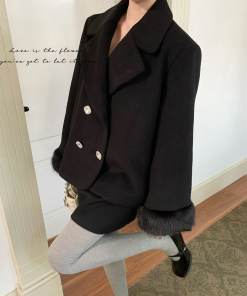 High-End Plush Skirt Two-Piece Set with Cape Coat in Adventure Design - Tycoon Heiress Style