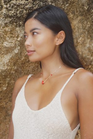High-End Red Chinese Gourd Necklace - Semi-Three-Dimensional National Style Pendant for Vacation & Luxe Fashion