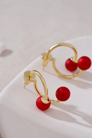 High-End Red Pearl Stud Earrings, Vintage French Design, Trendy 2025 Style, Elegant Niche Jewelry
