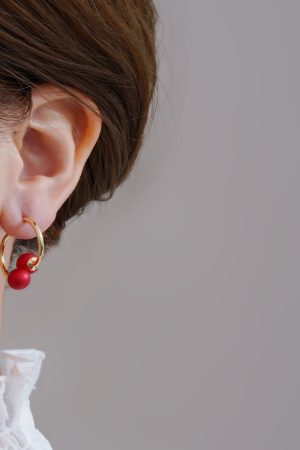 High-End Red Pearl Stud Earrings, Vintage French Design, Trendy 2025 Style, Elegant Niche Jewelry