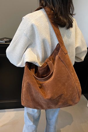 High-End Retro Tote Bag for Women - Spring/Summer 2025 Fashion Shoulder Bag, Large Capacity Handbag for Commuting