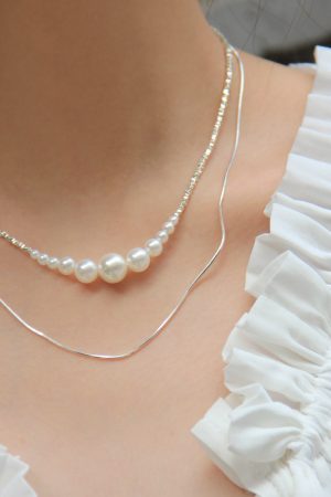 High-End S925 Pure Silver Fragmented Gradient Smile Necklace - Light Luxury Pearl Design for Elegant Style