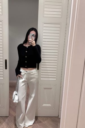 High-End Short Gold Buckle Round Neck Sweater Cardigan Coat for Spring Summer - Exquisite Temperament Style