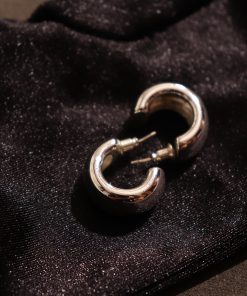 High-End Simple Hoop Earrings, Niche Design S925 Silver Needle Studs, Trendy 2025 Fashion Accessory