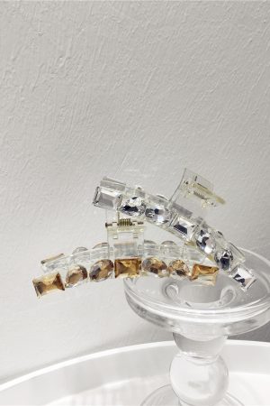 High-End Transparent Diamond-Studded Large Shark Hair Clip for Ponytails - Sweet Temperament Hair Accessory 2025