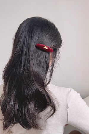 High-End Velvet Hair Clip for Forehead Bangs, Retro Oval Side Clip, Elegant Duckbill Hair Accessory for Autumn and Winter