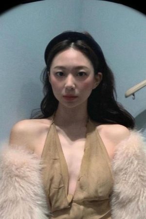High-End Velvet Headband in Black and Brown - Stylish Minimalist Hair Accessory, Korean Imported Fashion Statement
