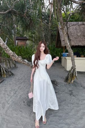 High-End Waist-Defined Lace Princess Sleeve Long Dress for Women - Summer Boho Fashion, Free Spirit Style