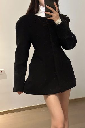 High-End Women's Mid-Length Waist-Cinching Wool Coat - 80% Wool, Chic Stylish Outerwear for Cold Weather Fashion