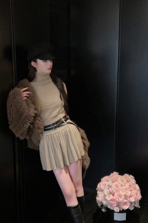 High-End Women's Short Fox Fur Woven Leather Coat - Stylish Thick Winter Jacket for Chic Fashion Lovers