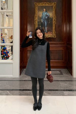 High-End Woolen Sleeveless Vest Dress for Women - Elegant Layered Autumn Winter Style