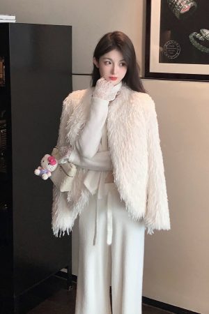 High-Quality Eco-Friendly White Feather Fur Short Coat for Women - Designer Style Outerwear