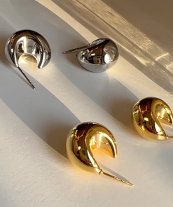 High-Quality Gold Minimalist Water Drop 925 Silver Needle Earrings - Exquisite Light Luxury Versatile Fashion for Women