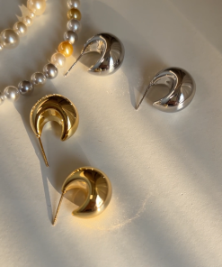 High-Quality Gold Minimalist Water Drop 925 Silver Needle Earrings - Exquisite Light Luxury Versatile Fashion for Women