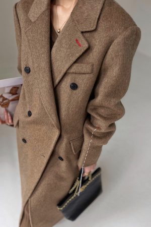 High-Quality Hazelnut Rum Long Double-Sided Wool Suit Coat in Sheep Wool and Yak Cashmere - Chic Layering for Fall/Winter