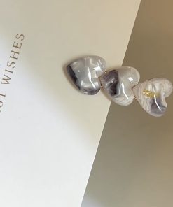 High-Quality Korean Love Heart Acetate Hairpin - Exquisite Gold Label Duckbill Side Clip for Stylish Bangs