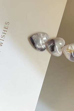 High-Quality Korean Love Heart Acetate Hairpin - Exquisite Gold Label Duckbill Side Clip for Stylish Bangs