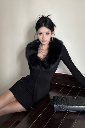 High-Quality Layered Knit Set with Fur Collar - Autumn Spicy Girl Two-Piece Outfit, Trendy 90s Inspired Style