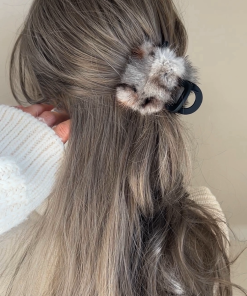 High-Quality Mink Fur Leopard Print Hair Claw Clip for Thick Hair - Korean Style Shark Clip for Autumn/Winter Accessories
