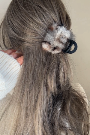 High-Quality Mink Fur Leopard Print Hair Claw Clip for Thick Hair - Korean Style Shark Clip for Autumn/Winter Accessories