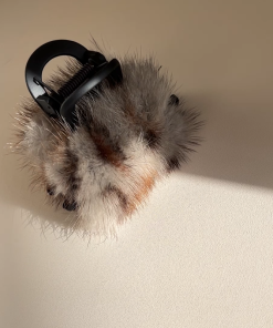 High-Quality Mink Fur Leopard Print Hair Claw Clip for Thick Hair - Korean Style Shark Clip for Autumn/Winter Accessories