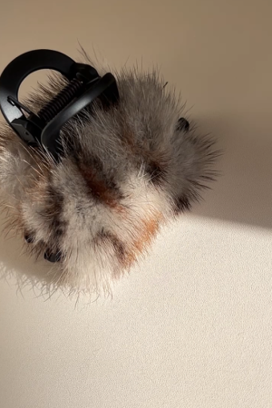 High-Quality Mink Fur Leopard Print Hair Claw Clip for Thick Hair - Korean Style Shark Clip for Autumn/Winter Accessories