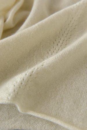 High-Speed Hand-Patching Half-Turtleneck Pure Cashmere Long-Sleeve Sweater - Luxurious Knitted Style, Limited Stock
