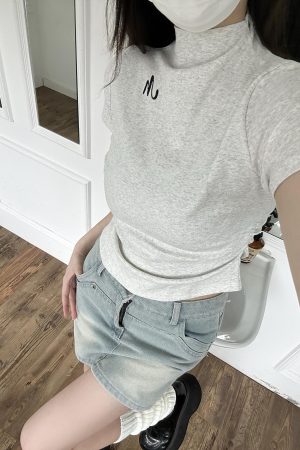 High-Waisted American Retro Washed Denim Mini Skirt for Women - Summer 2025 Sexy Bodycon Style