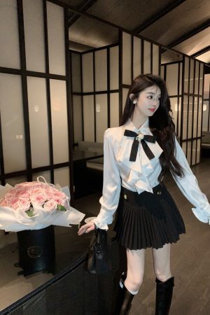 High-Waisted Black Gold Buckle Pleated A-Line Short Skirt for Women - Spring Summer Fashion, Elegant Slim Fit, Chic Style