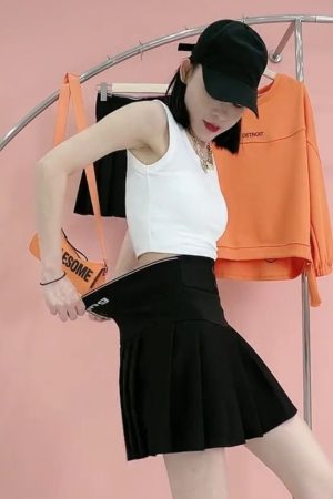 High-Waisted Black Pleated A-Line Skirt for Autumn & Winter - Stretchy Elastic Waist Short Umbrella Skirt for Slimming Fit
