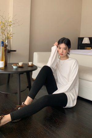 High-Waisted Black Slim-Fit Leggings for Women - High Elastic, Slimming, Warm Nine-Point Pants for Autumn and Winter Fashion