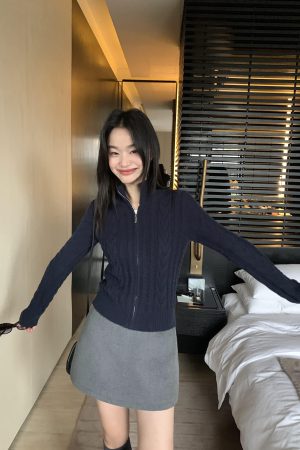 High-Waisted Black Woolen Mini Skirt for Women - Elegant Bodycon Design, Versatile Autumn & Winter Fashion