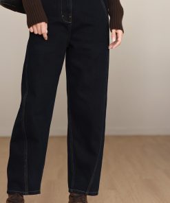 High-Waisted Fleece-Lined Banana Pants with Twisted Seam Design - Tapered Cropped Style for Autumn and Winter Fashion