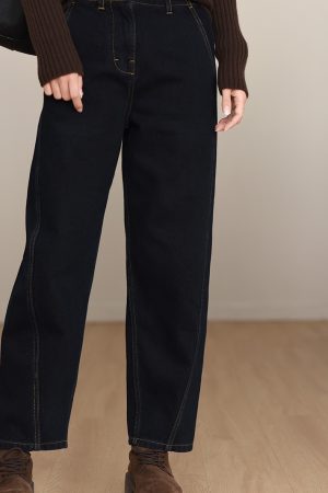 High-Waisted Fleece-Lined Banana Pants with Twisted Seam Design - Tapered Cropped Style for Autumn and Winter Fashion