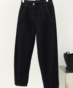 High-Waisted Fleece-Lined Banana Pants with Twisted Seam Design - Tapered Cropped Style for Autumn and Winter Fashion