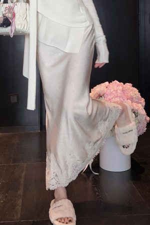 High-Waisted Lace Trim Satin Mermaid Skirt - Elegant White Long Skirt for Winter - Slim Fit Fashion Statement