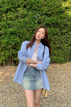 High-Waisted Retro Denim Mini Skirt for Women - Nostalgic Street Style Bodycon Design