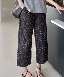 High-Waisted Retro Floral Cropped Pants for Women - Casual Slim-Fit Summer 2025 Style